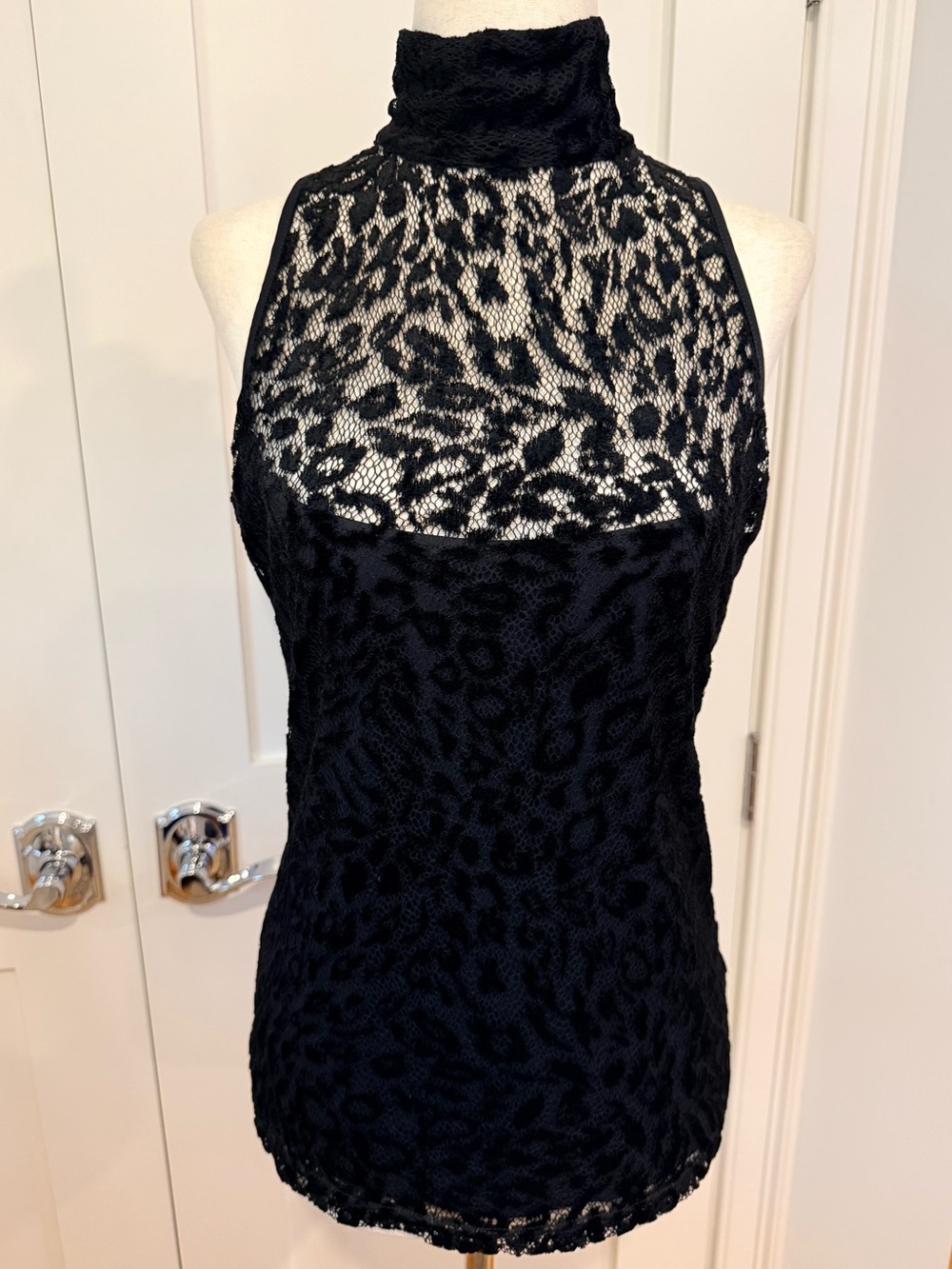 Anne Fontaine Black Lace Sleeveless Top
